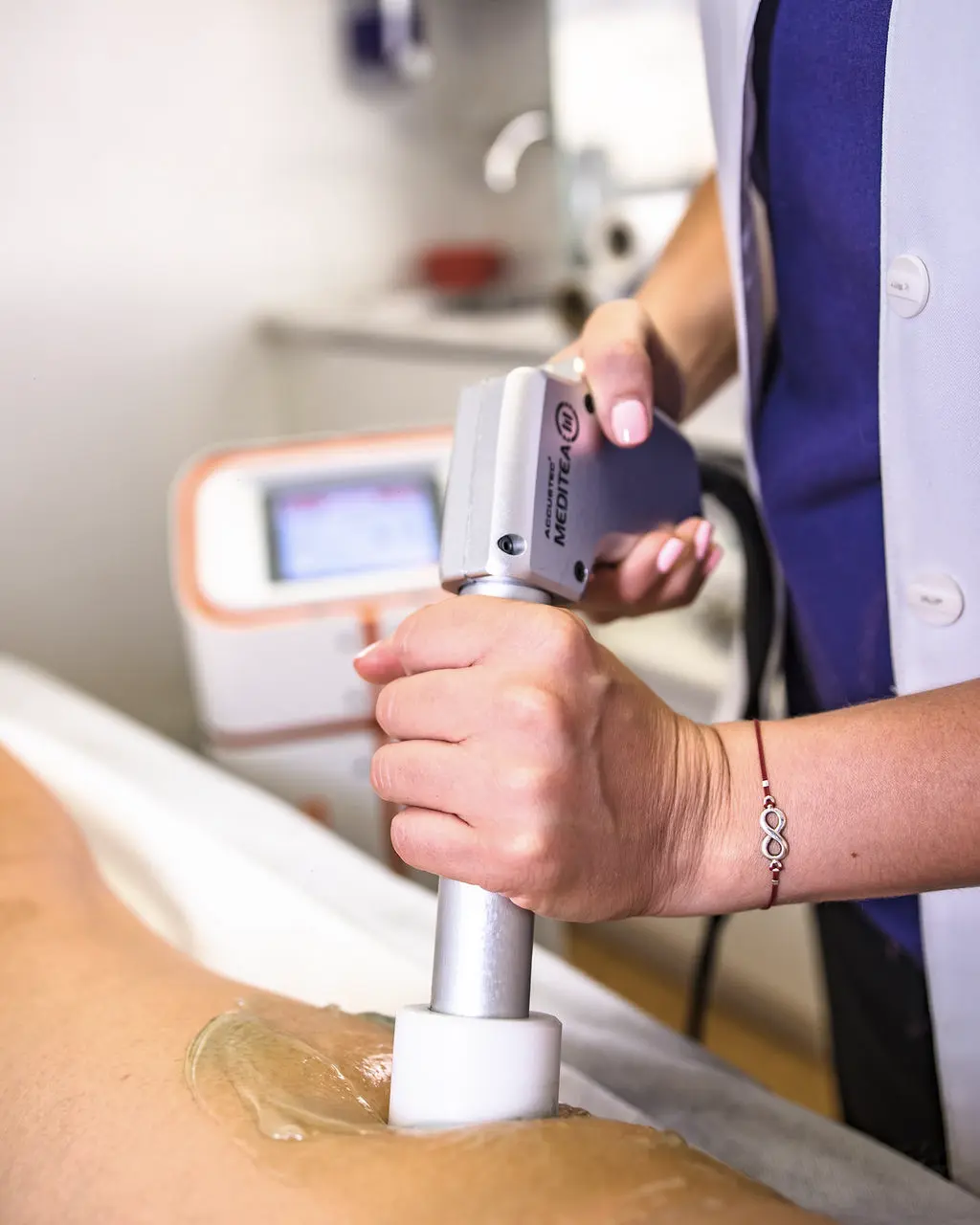 Tratamientos Reductivos Grasa Localizada 2 Clinicavale-55 Copia