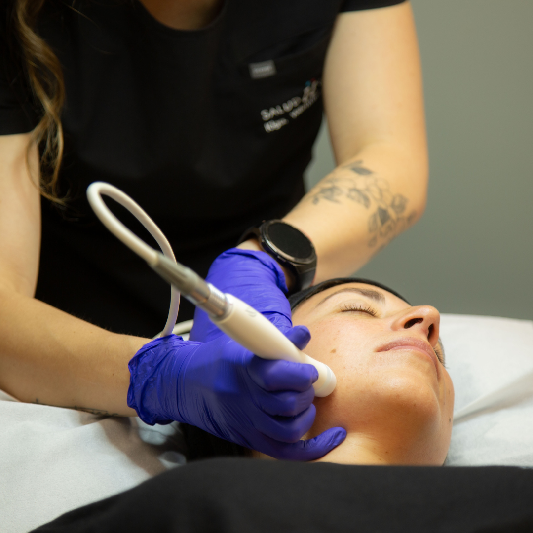 Rejuvenecimiento Facial 2 Rejuvenecimiento Facial - Centro De Estetica Integral En Las Condes